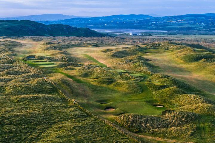 Mountains and rugged hills at Ballyliffin Golf Club.