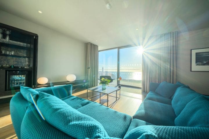 The suites 720x480 1