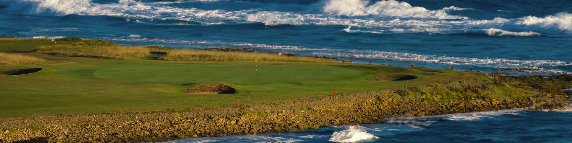 Blue ocean hues meet green golfing views - Dunbar golf course