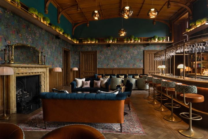 JA Mar Hall Golf & Spa Resort bar
